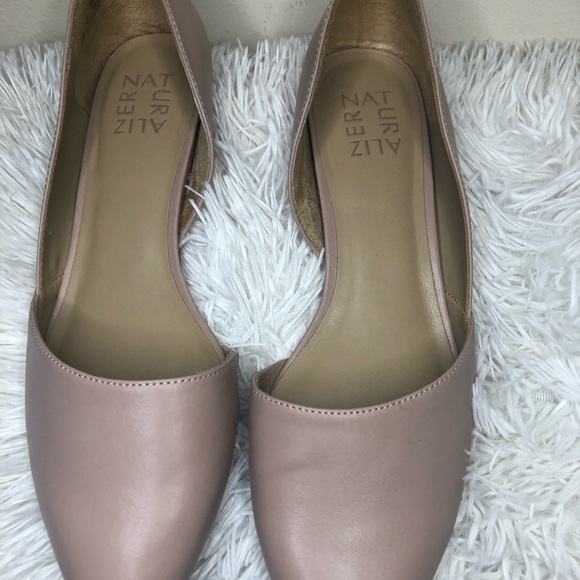 Flats - Picture 2 of 4